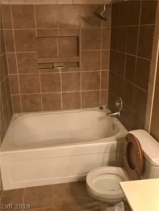 Photo #5: 2142622 Listing