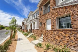 Photo #2: 2142704 Listing 