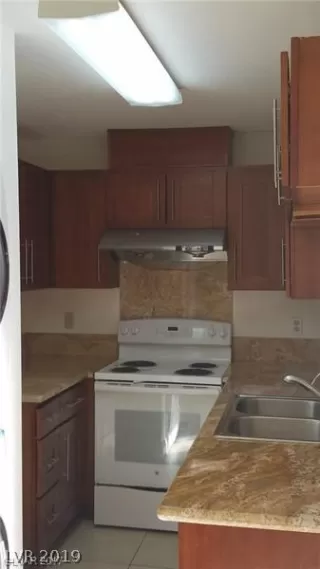 Photo #1: 2142735 Listing