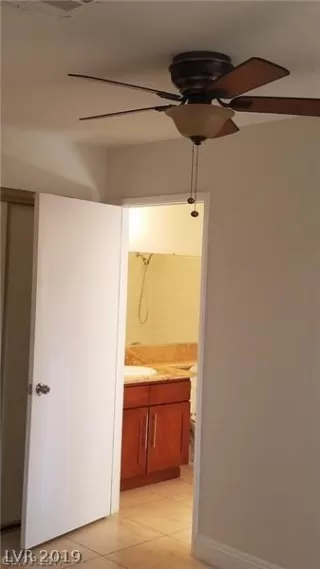 Photo #6: 2142735 Listing