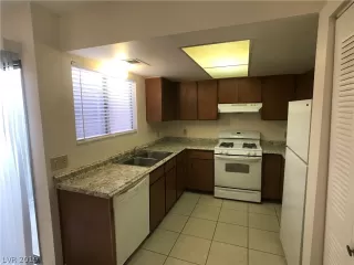 Photo #2: 2142785 Listing