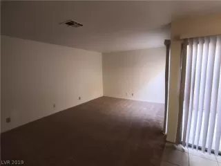 Photo #4: 2142785 Listing