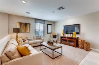 Photo #1: 2142823 Listing