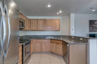 Photo #1: 2142826 Listing 