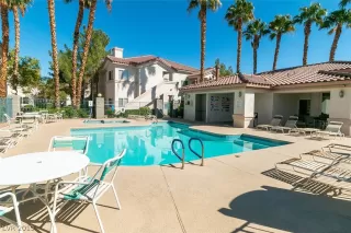 Photo #1: 2142839 Listing 