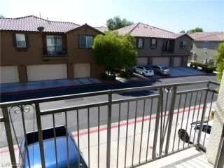 Photo #6: 2142843 Listing