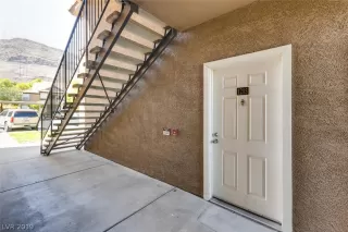 Photo #2: 2142844 Listing