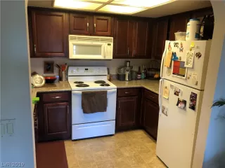 Photo #4: 2142872 Listing 