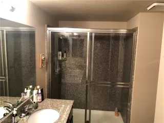Photo #5: 2142872 Listing 