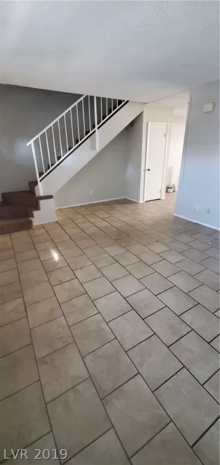 Photo #1: 2142893 Listing 