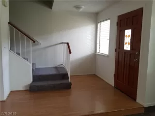 Photo #4: 2142942 Listing 