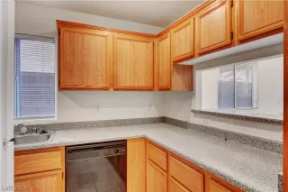 Photo #6: 2142995 Listing