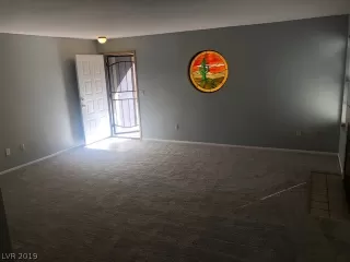 Photo #4: 2143027 Listing