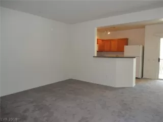 Photo #5: 2143056 Listing 