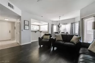 Photo #2: 2143065 Listing