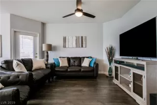 Photo #3: 2143065 Listing