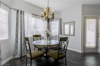 Photo #5: 2143065 Listing