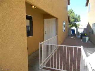 Photo #2: 2143087 Listing 