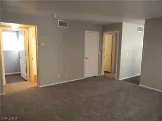 Photo #3: 2143087 Listing 