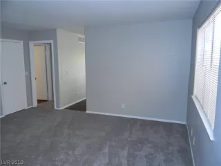 Photo #5: 2143087 Listing 