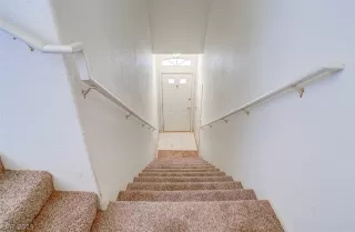 Photo #4: 2143095 Listing