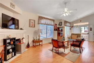 Photo #2: 2143112 Listing