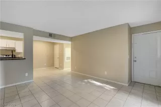 Photo #2: 2143120 Listing