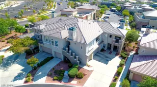 Photo #2: 2143143 Listing 