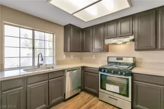 Photo #6: 2143172 Listing 