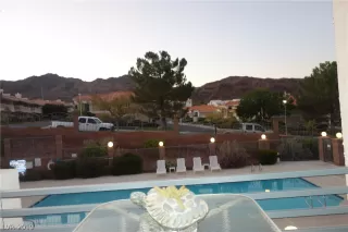 Photo #3: 2143204 Listing 