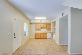 Photo #6: 2143273 Listing 