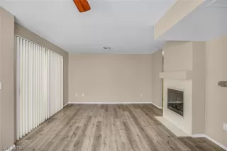 Photo #1: 2143291 Listing 