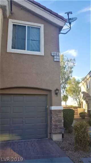 Photo #2: 2143293 Listing 