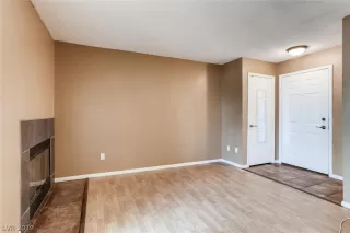 Photo #1: 2143315 Listing 