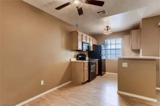 Photo #5: 2143315 Listing 