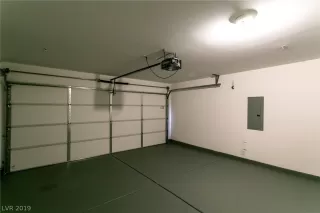 Photo #4: 2143328 Listing 