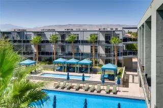 Photo #2: 2143346 Listing