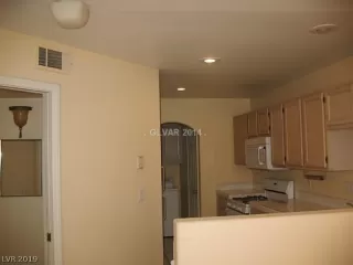 Photo #6: 2143352 Listing 