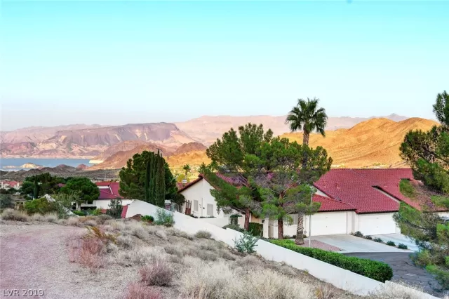 MLS: 2143366 Condo For Sale