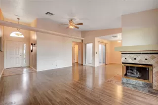 Photo #4: 2143366 Listing 