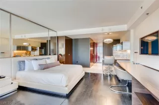 Photo #2: 2143377 Listing 