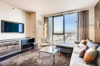 Photo #3: 2143377 Listing 