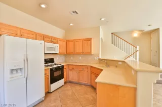 Photo #6: 2143432 Listing 