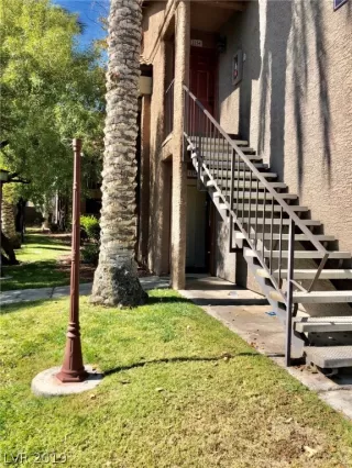 Photo #1: 2143481 Listing