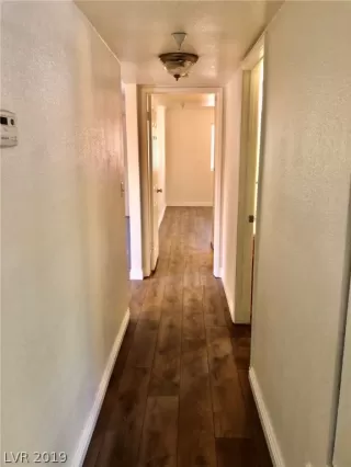 Photo #5: 2143481 Listing