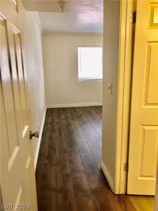 Photo #6: 2143481 Listing