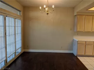 Photo #4: 2143483 Listing 