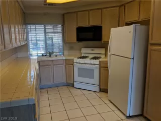 Photo #6: 2143483 Listing 