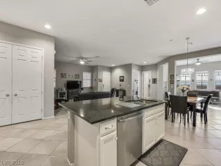 Photo #6: 2143512 Listing