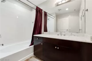 Photo #6: 2143572 Listing